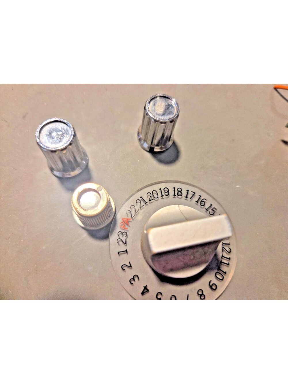 COMPLETE SET OF KNOBS FOR HY-GAIN VII MOBILE CB RADIO